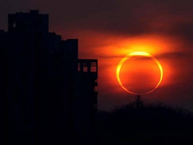 Εντυπωσιασή έκλειψη σήμερα: Δαχτυλίδι φωτιάς ο Ήλιος